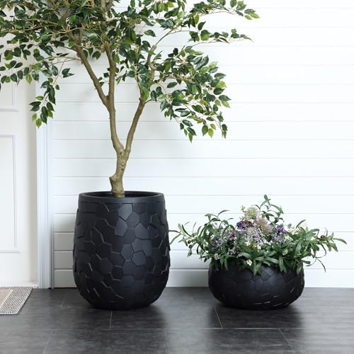 LuxenHome 17.5" Dia Round Concrete Planter, Modern Black Geometric - Image 4