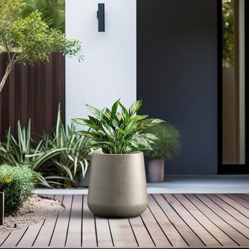 Kante Small Round Curved Weathered Concrete Planter 11.8" Dia, Outdoor - Image 3